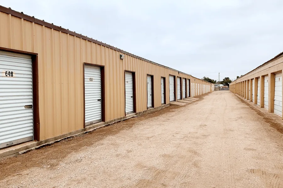 Storage unit roll-up doors at Presto Storage